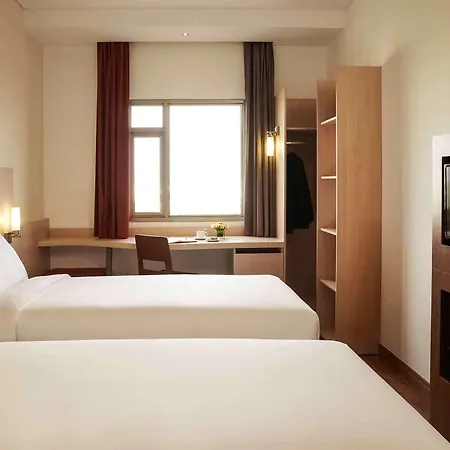 Ibis Saigon South Hotel Ho Chi Minh City Exterior photo