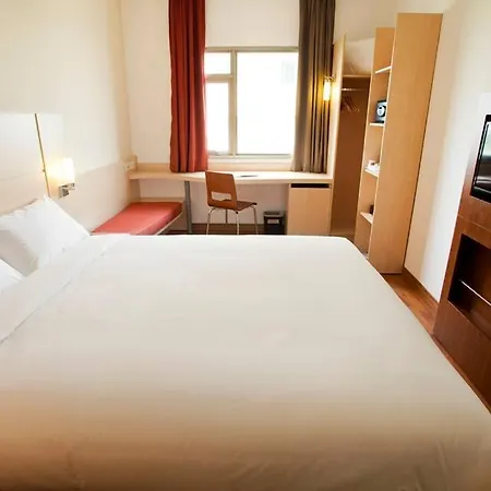 Ibis Saigon South Hotel Ho Chi Minh City Exterior photo